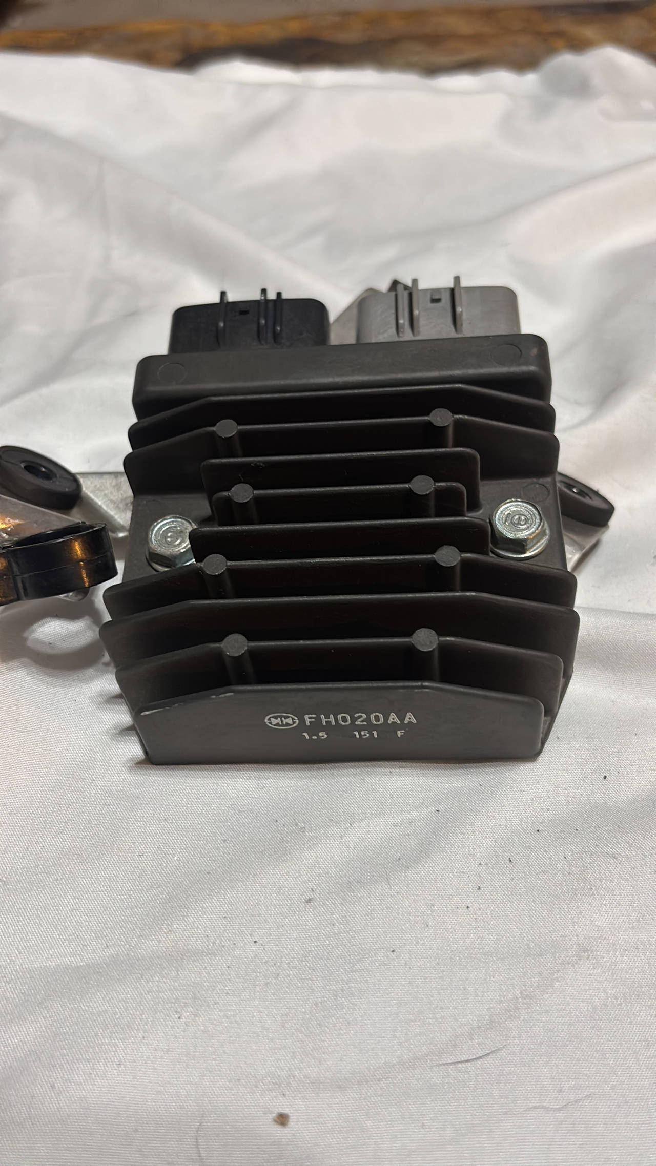 Shindengen FH020AA MOSFET Regulator Rectifier