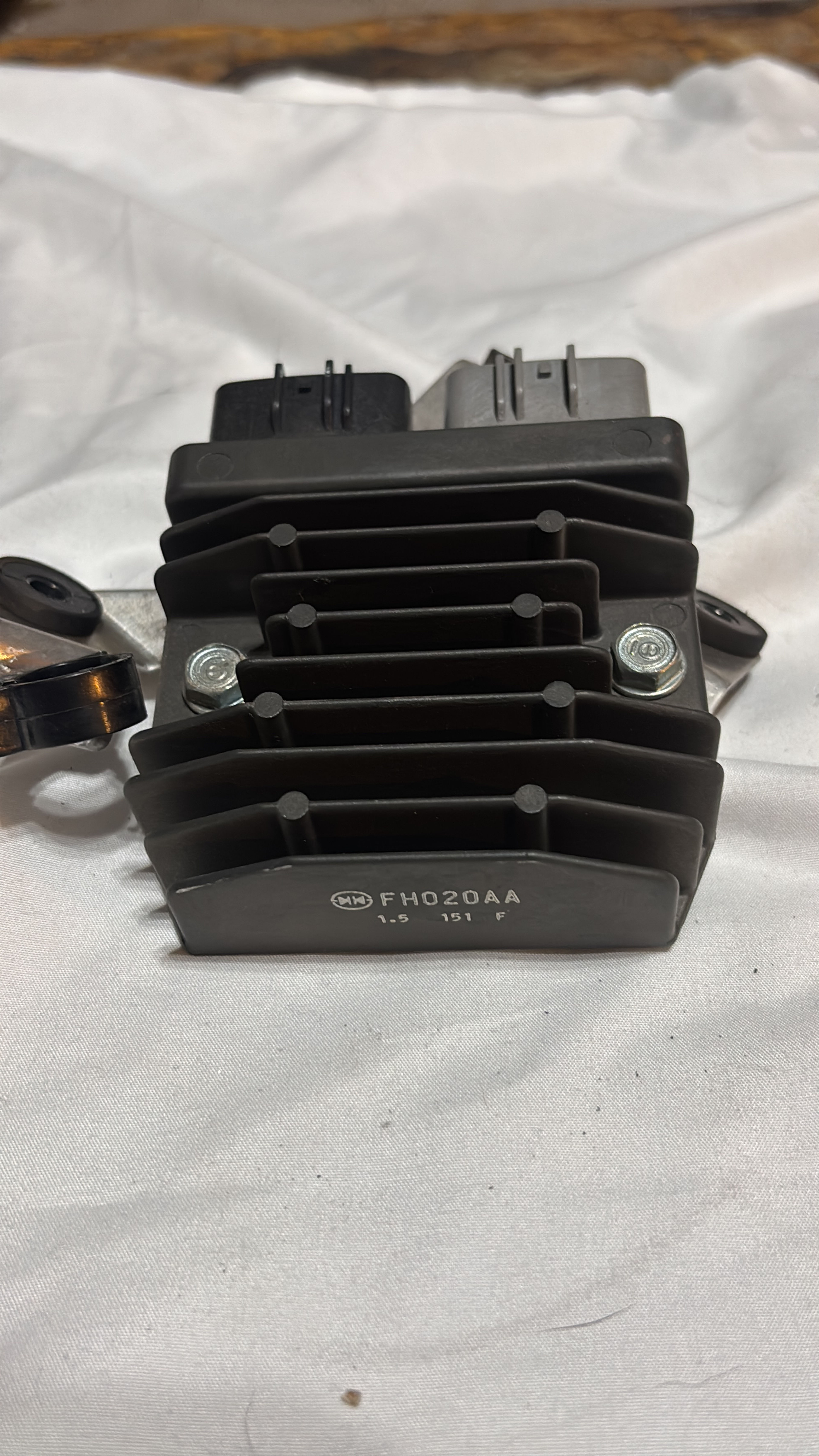 Shindengen FH020AA MOSFET Regulator Rectifier