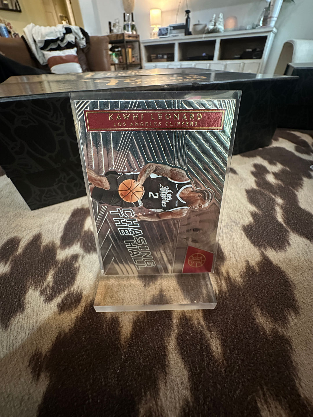 Kawhi Leonard Chasing The Hall Basketball Card