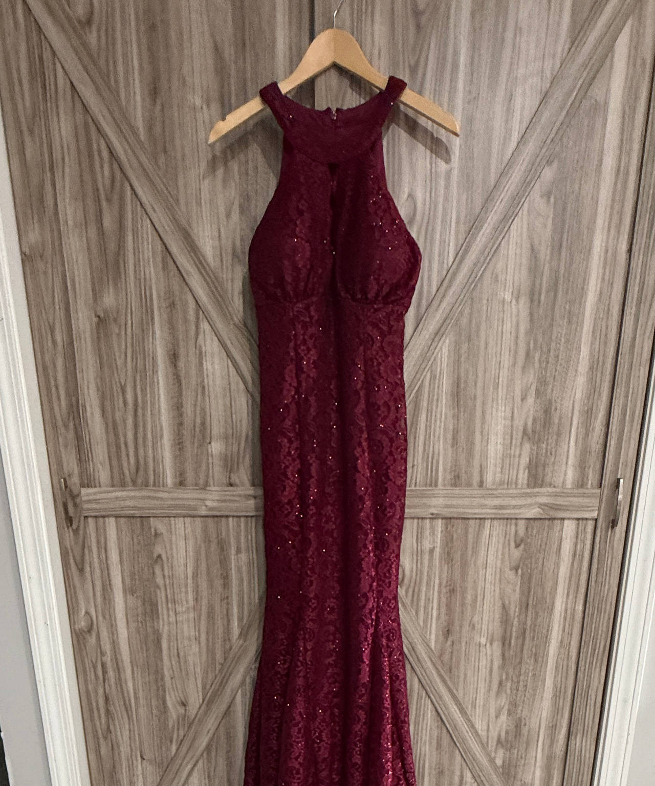 NW Nightway Burgundy Lace Halter Mermaid Evening Gown size 8
