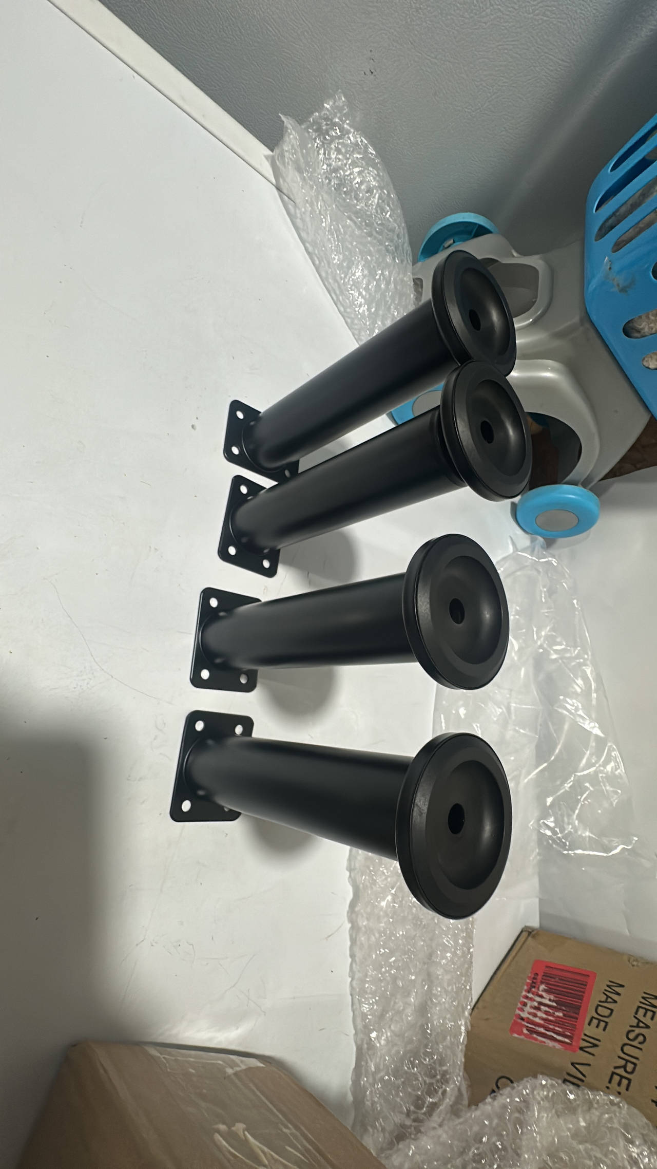 Adjustable Metal Furniture Legs