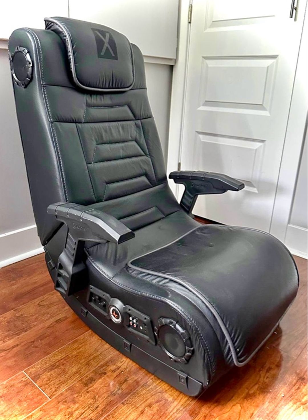 X Rocker Pro Series+ Pedestal Gaming Chair