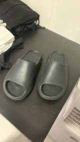 adidas Yeezy Slide Onyx - Image 2