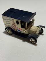 Ertl Pepsi-Cola 1920s Delivery Truck Die-Cast Bank - Image 2