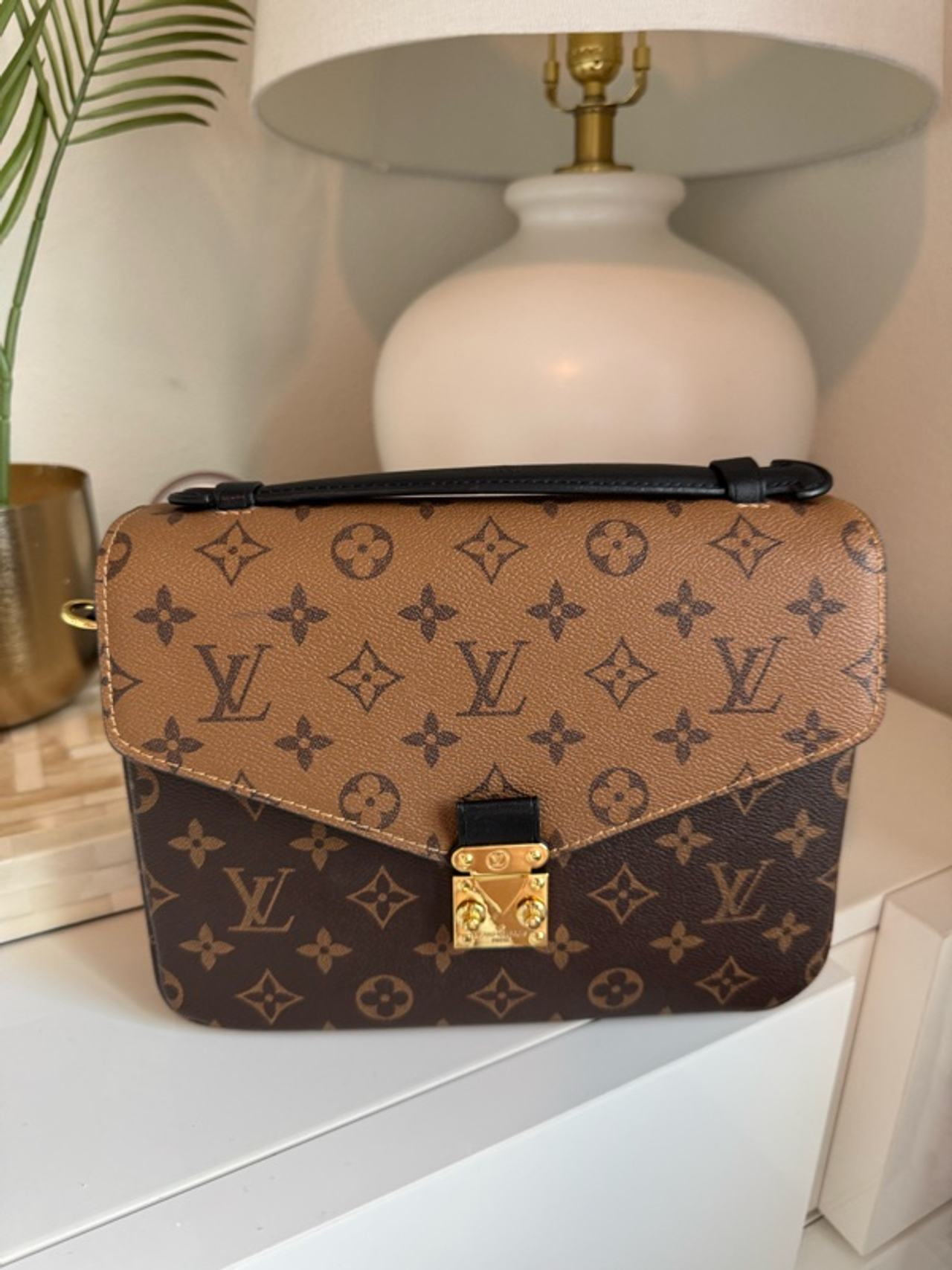 Louis Vuitton Pochette Metis Reverse Monogram Brown