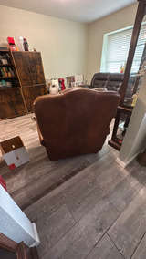 Dakota Bison Leather Recliner Chair - Image 3