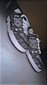 Louis Vuitton Trainer Sneaker - Image 2