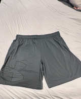 Under Armour Men's Tech Graphic Shorts - Image 1