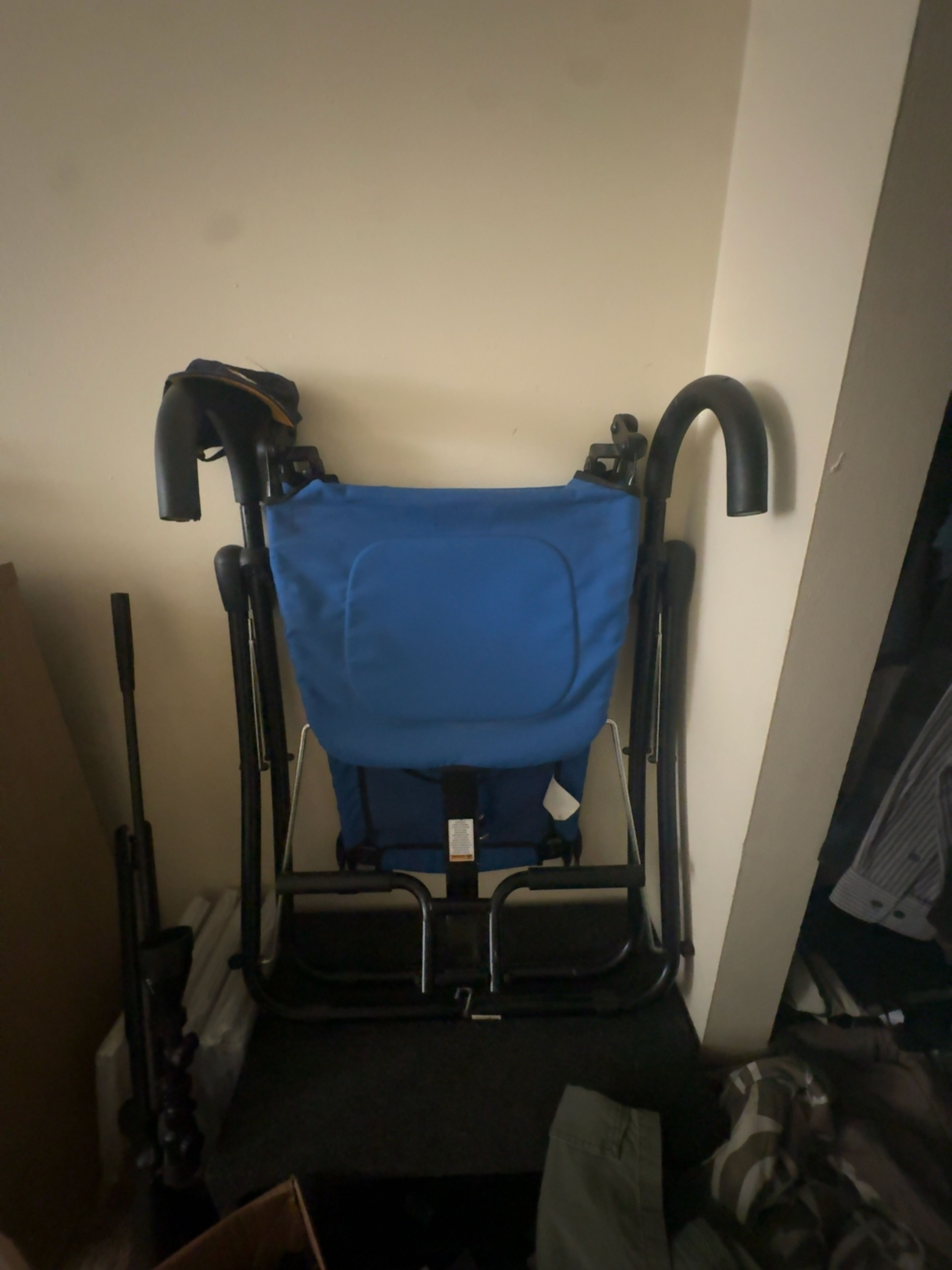 AB Lounge 2 Exercise Chair Blue