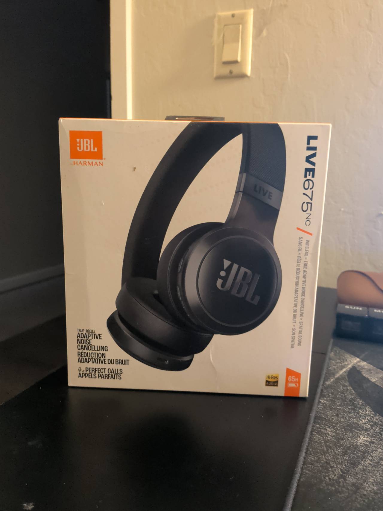 JBL Live 675NC Adaptive Noise Cancelling Wireless On-Ear Headphones