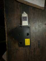 2010 Subaru Forester Sunroof Motor Power Actuator - Image 1