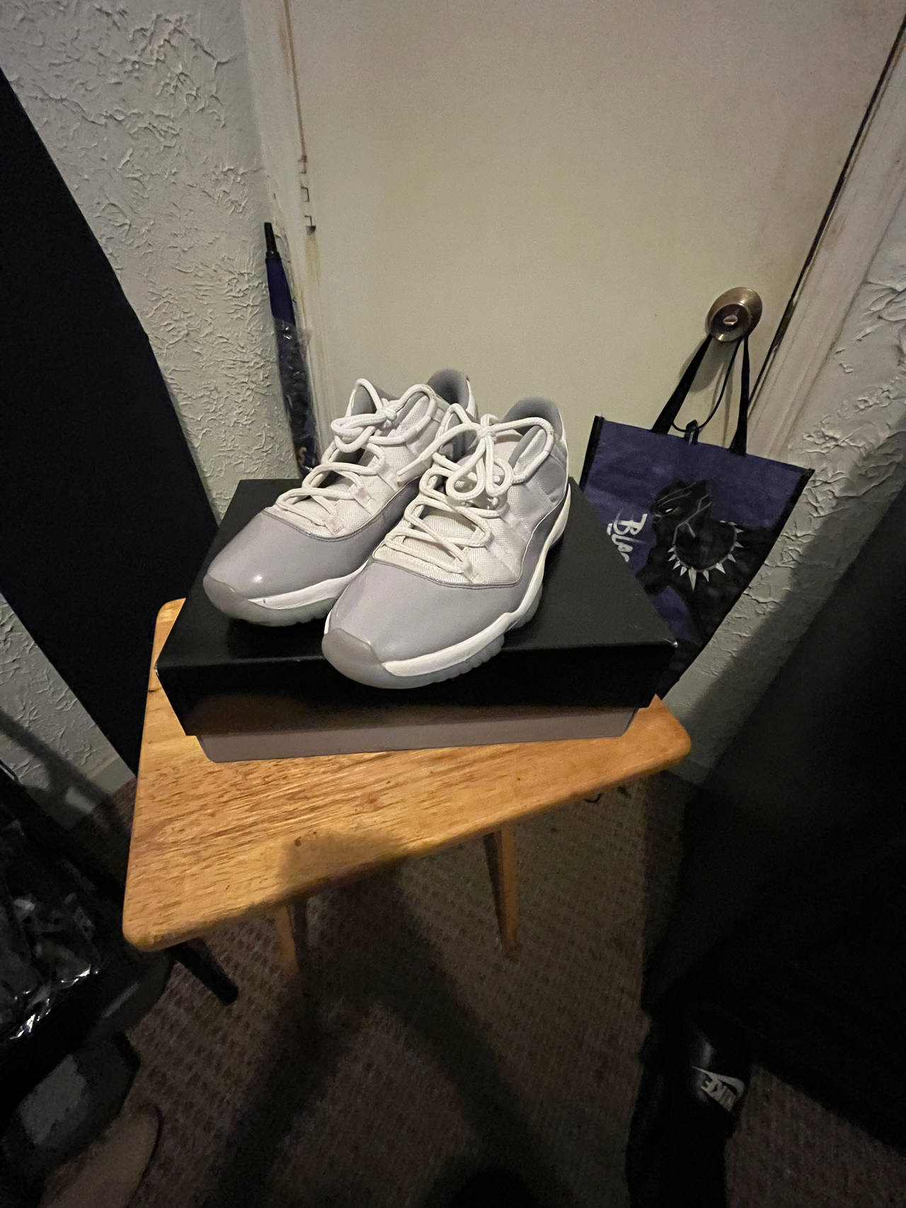 Air Jordan 11 Retro Low Cement Grey Size 12