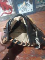 Louisville Slugger Bruise-Gard Baseball Glove - Image 1