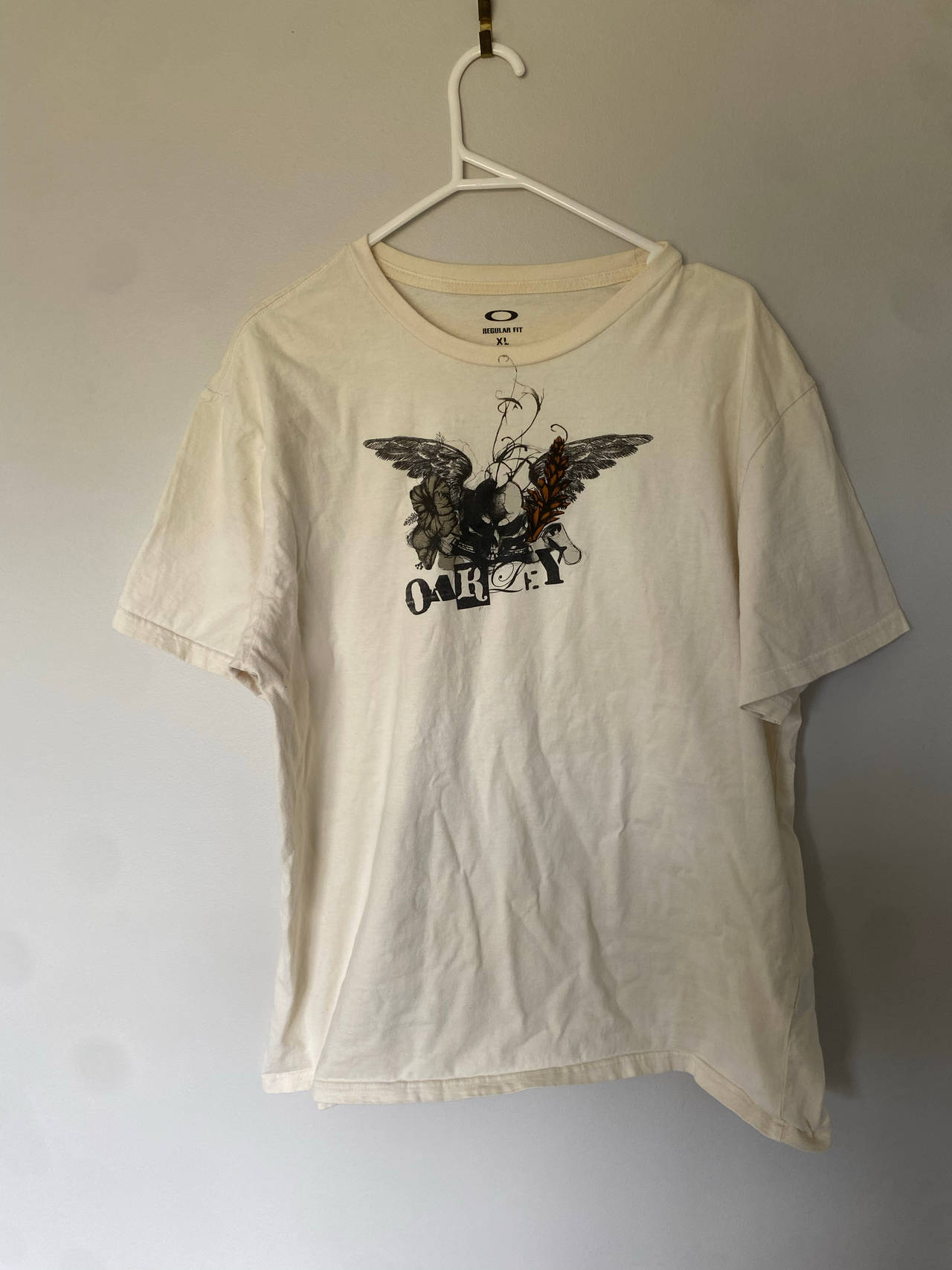 Oakley Skull Wings Graphic Tee size xl