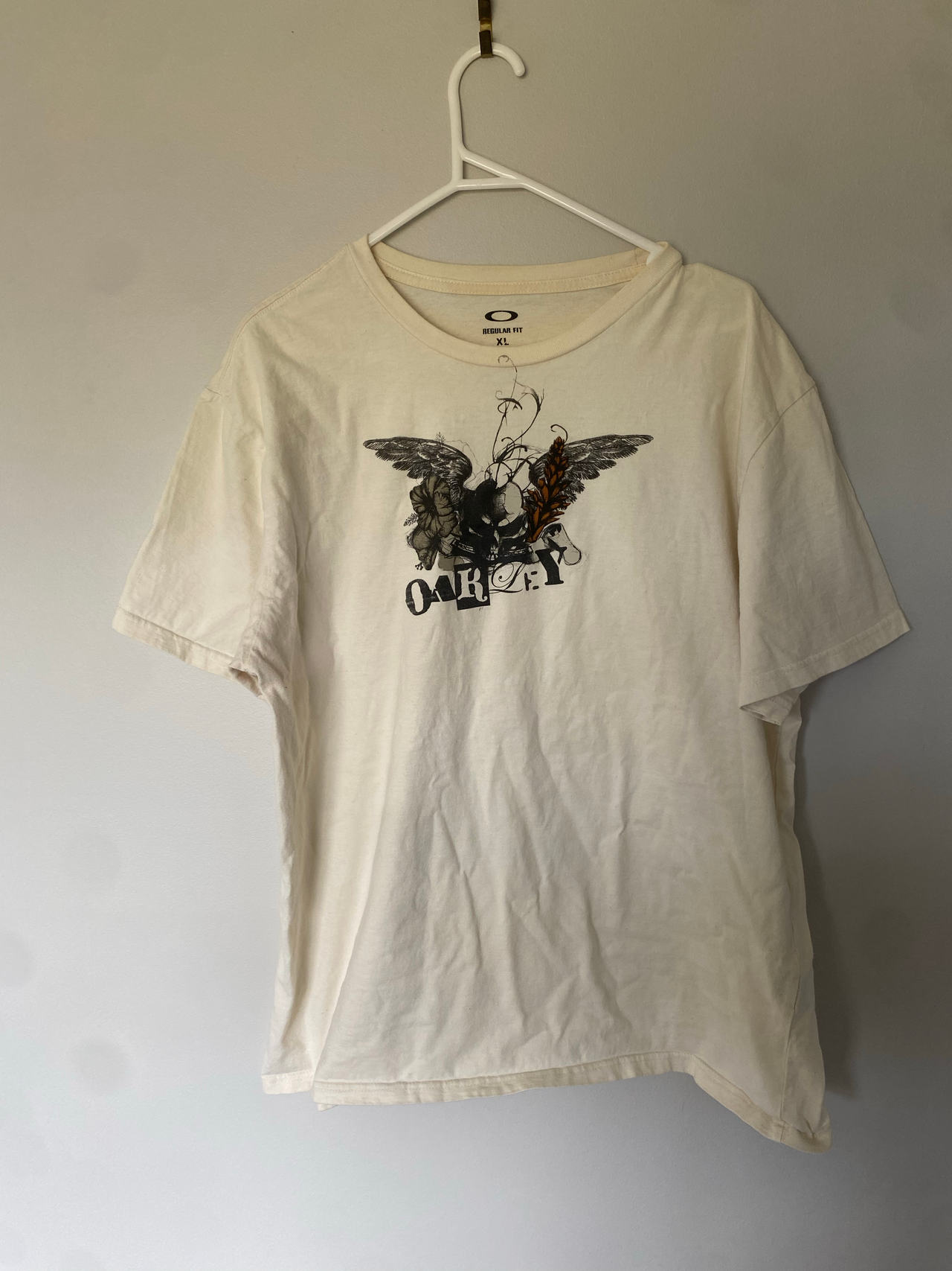 Oakley Skull Wings Graphic Tee size xl