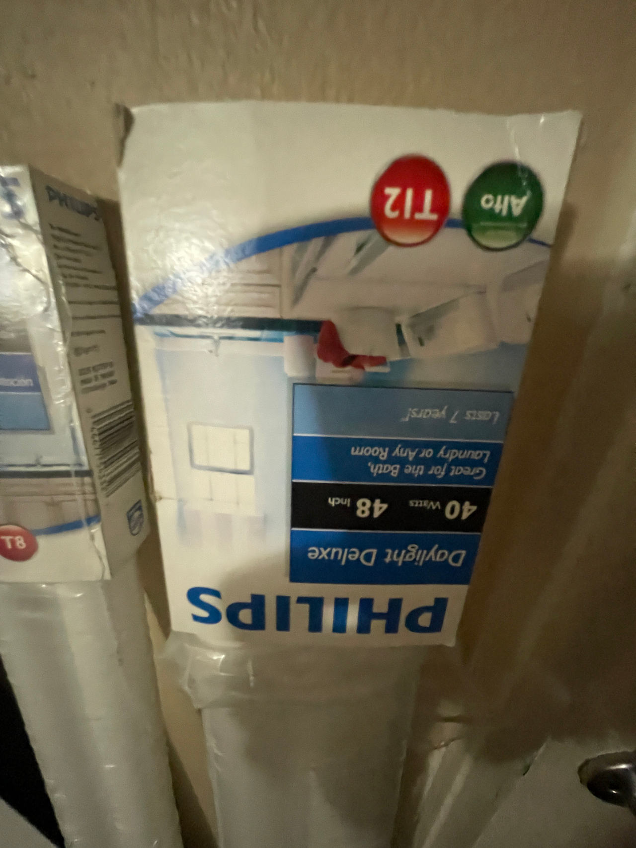 Philips Daylight Deluxe Fluorescent Tube