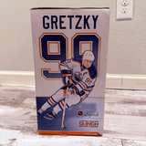 McFarlane Wayne Gretzky Legends Series 1 Blue Jersey Figure Edmonton Oilers - Image 7