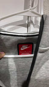 Nike Sportswear Tech Fleece Full-Zip Hoodie size youth-Large - Image 3