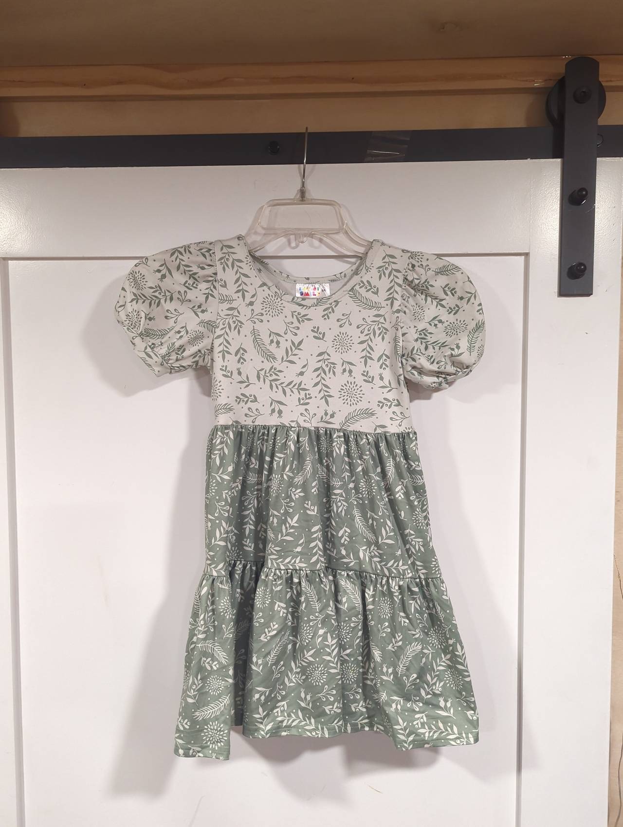 Dot dot Smile -Floral Puff Sleeve Tiered Dress