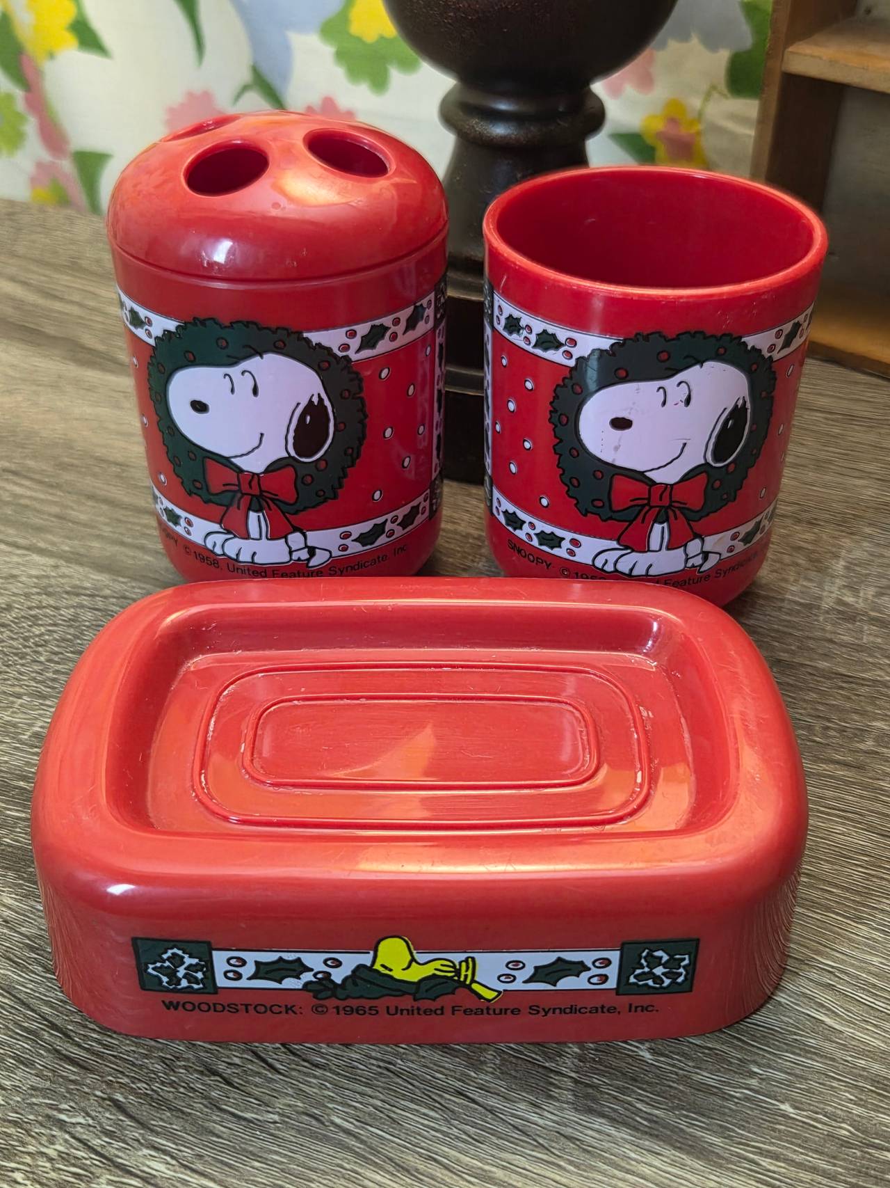 Vintage Peanuts Snoopy Christmas Bathroom Set