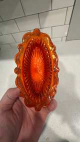 L.E. Smith Amberina Daisy and Button Glass Basket - Image 4