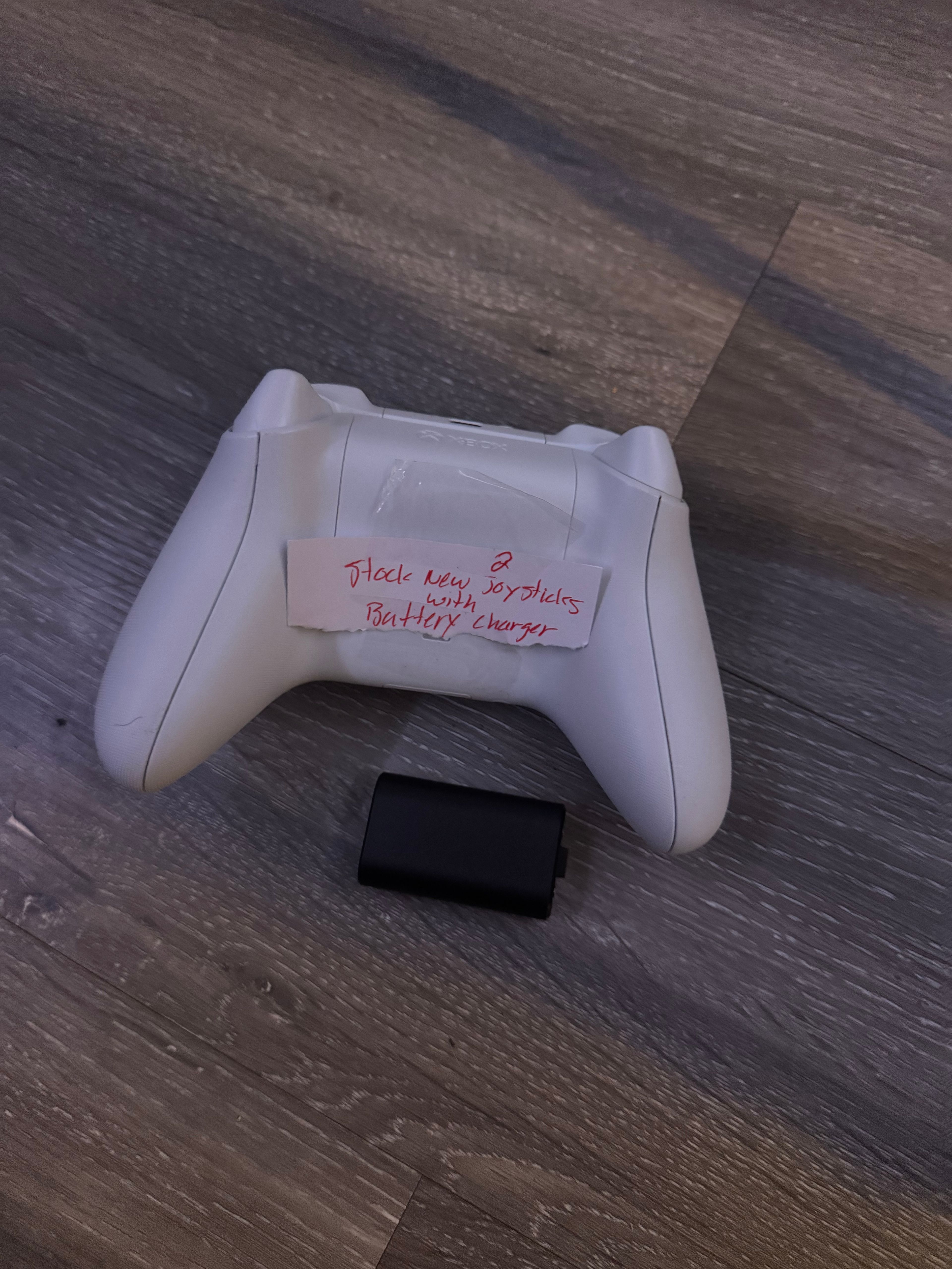 Microsoft Xbox Wireless Controller Robot White with new joysticks - Image 3