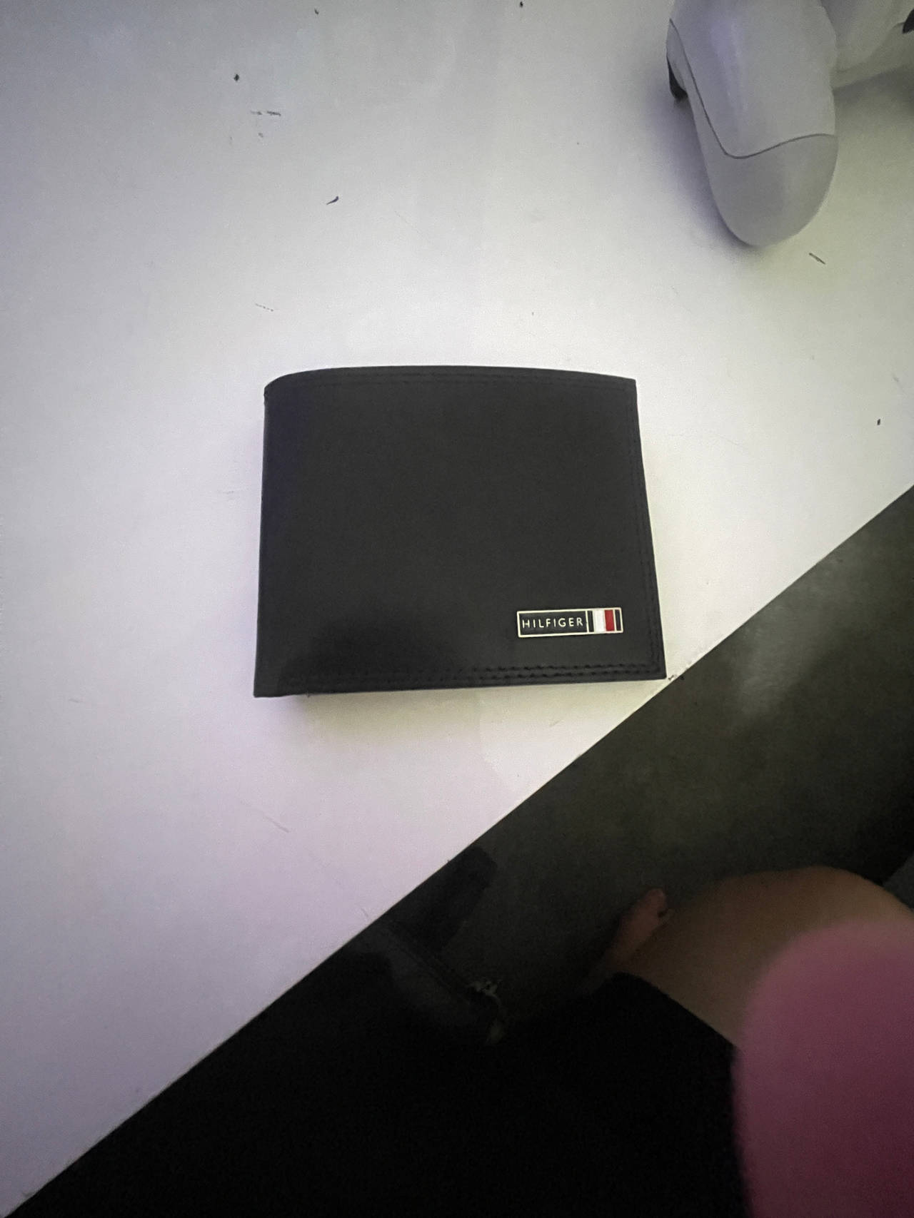 Tommy Hilfiger Leather Wallet