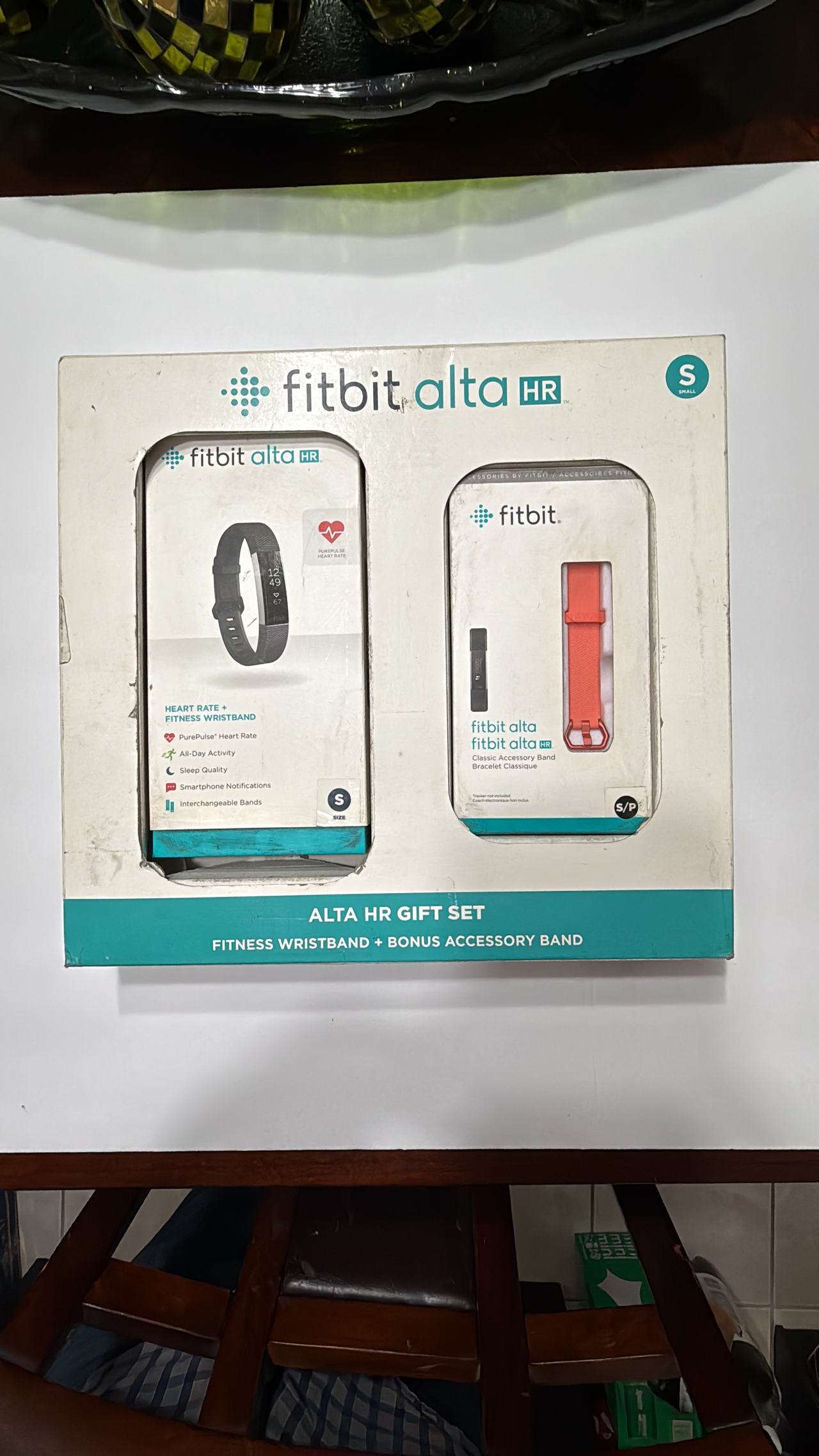 Fitbit Alta HR Gift Set with Bonus Band