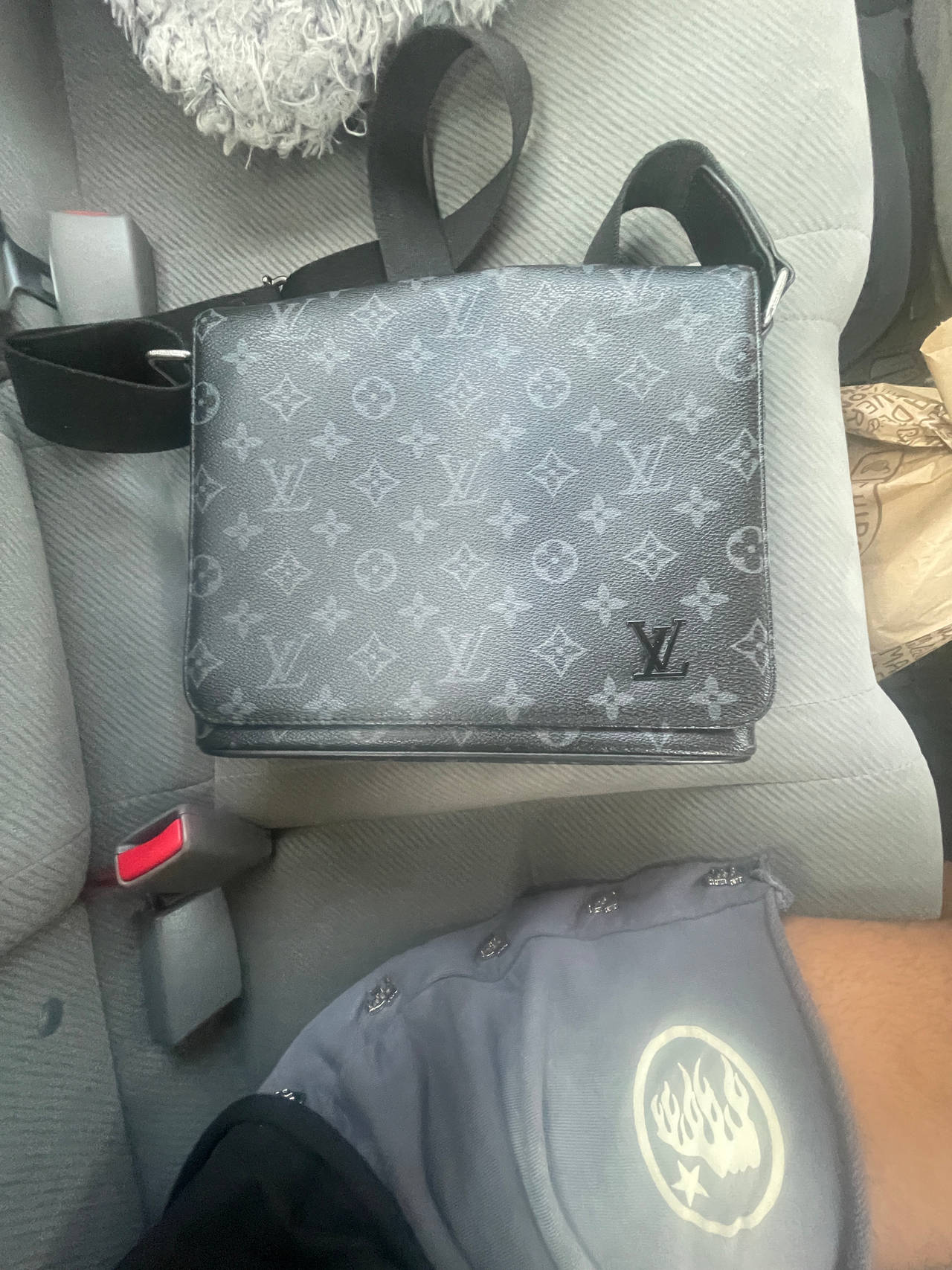 Louis Vuitton Messenger Bag