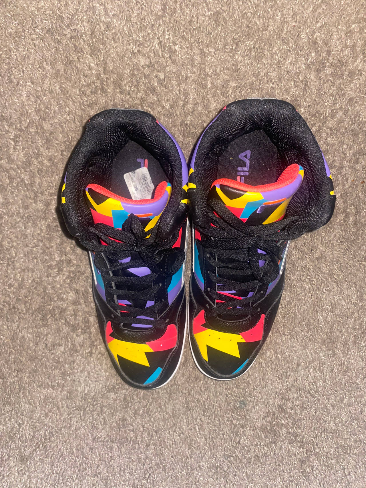 Fila F-13