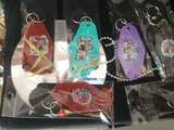 18 premade Assorted Vintage Style Motel Keychains - Image 4