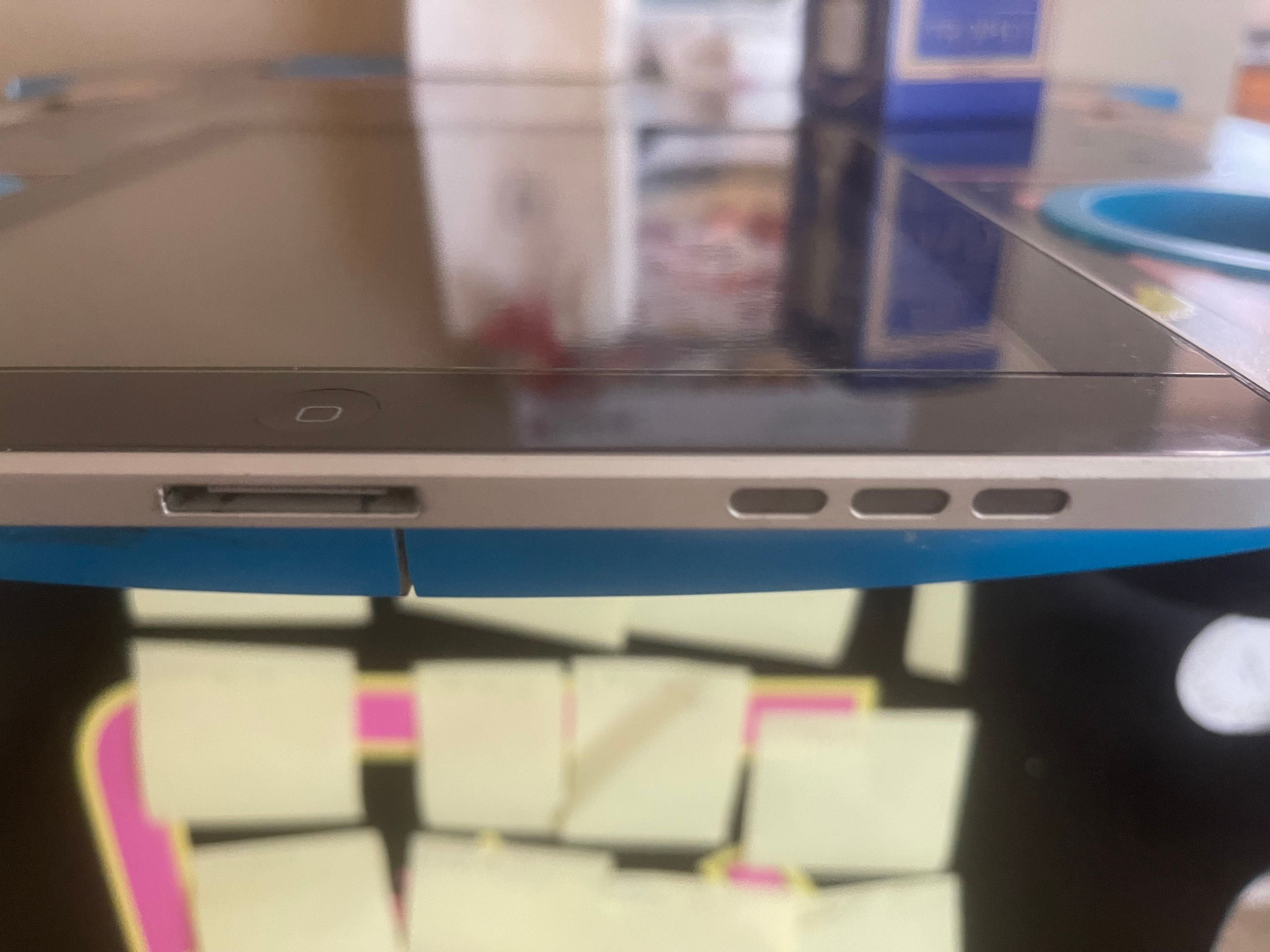 Apple iPad - Image 2