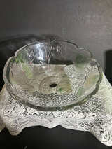 Mikasa Tivoli Tulip Crystal Serving Bowl - Image 1