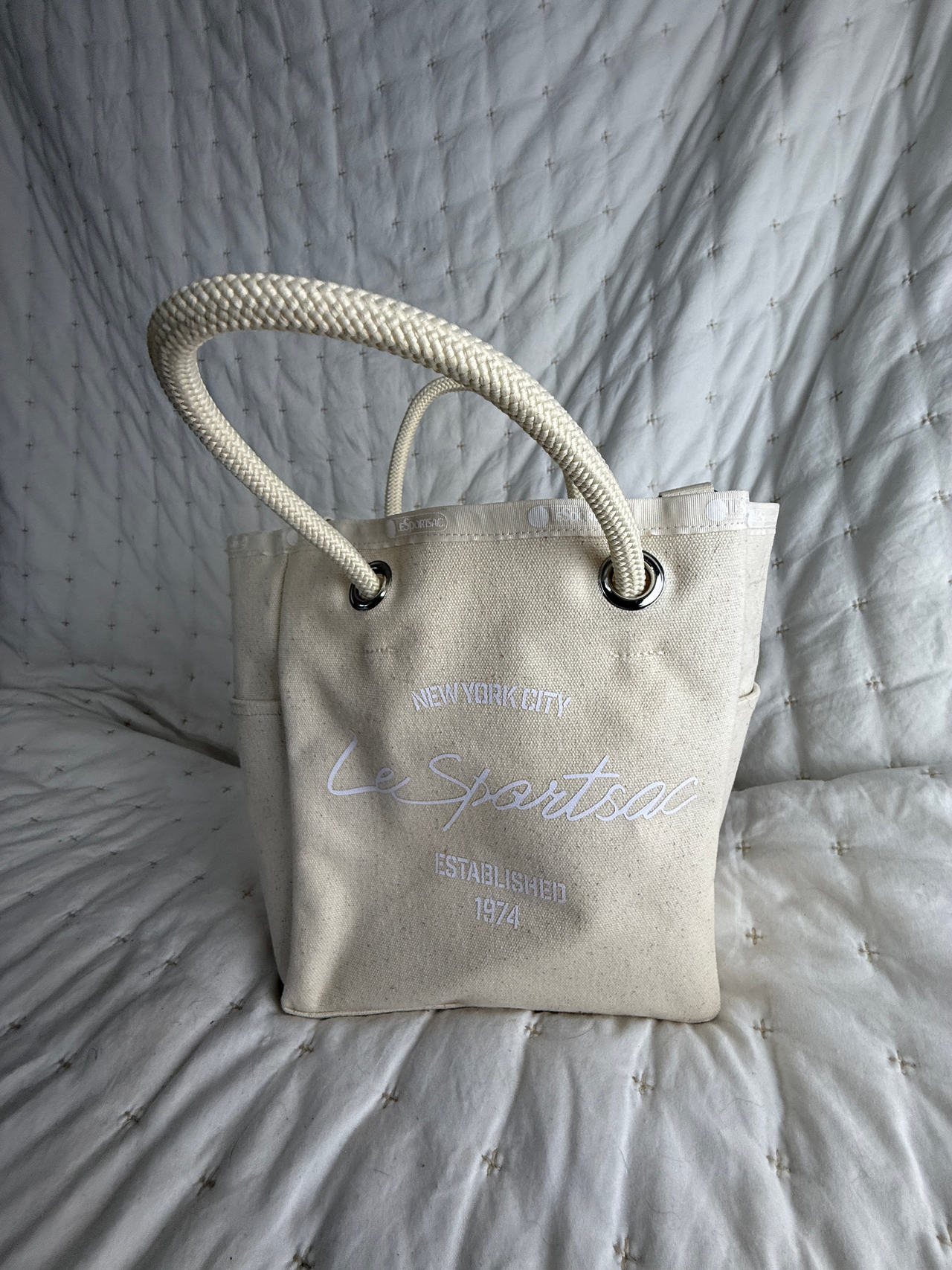 LeSportsac LG Rope Tote Canvas Bag new w/o tag