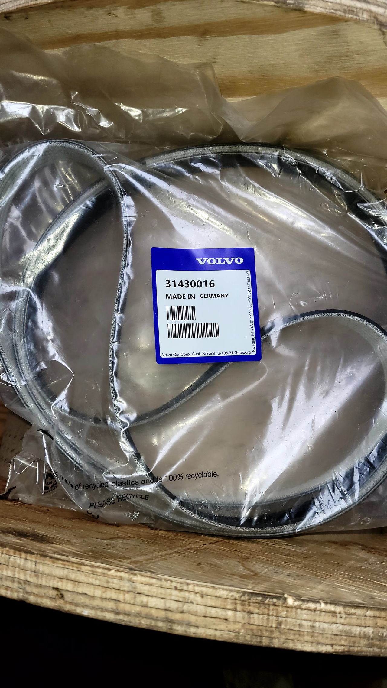 Volvo
Volvo 
Belt 31430016