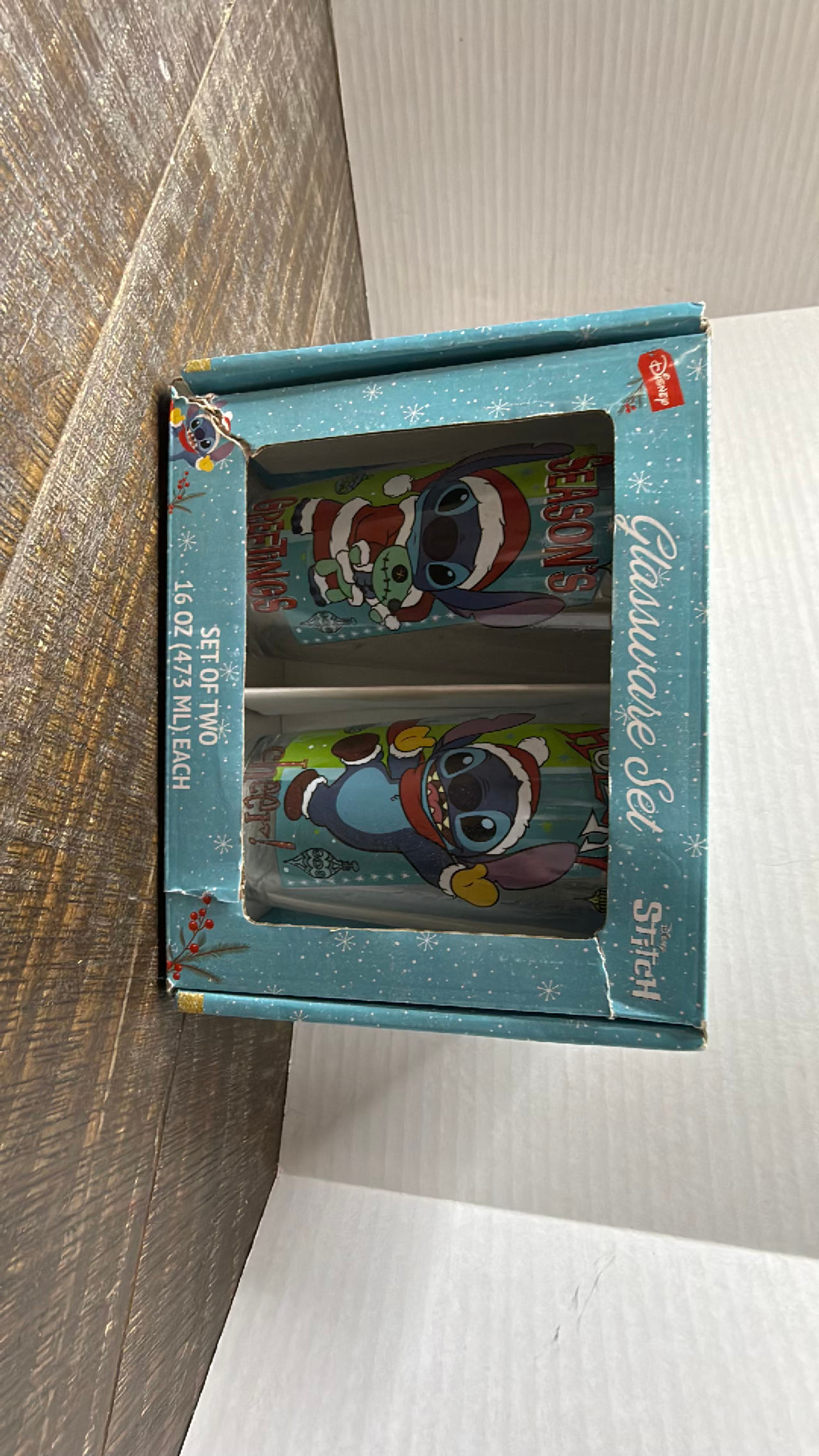 Disney Lilo & Stitch Holiday 16 oz Pint Glass with Ice Tray