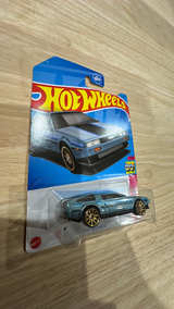 Hot Wheels DMC Delorean Blue Die-Cast Car - Image 3