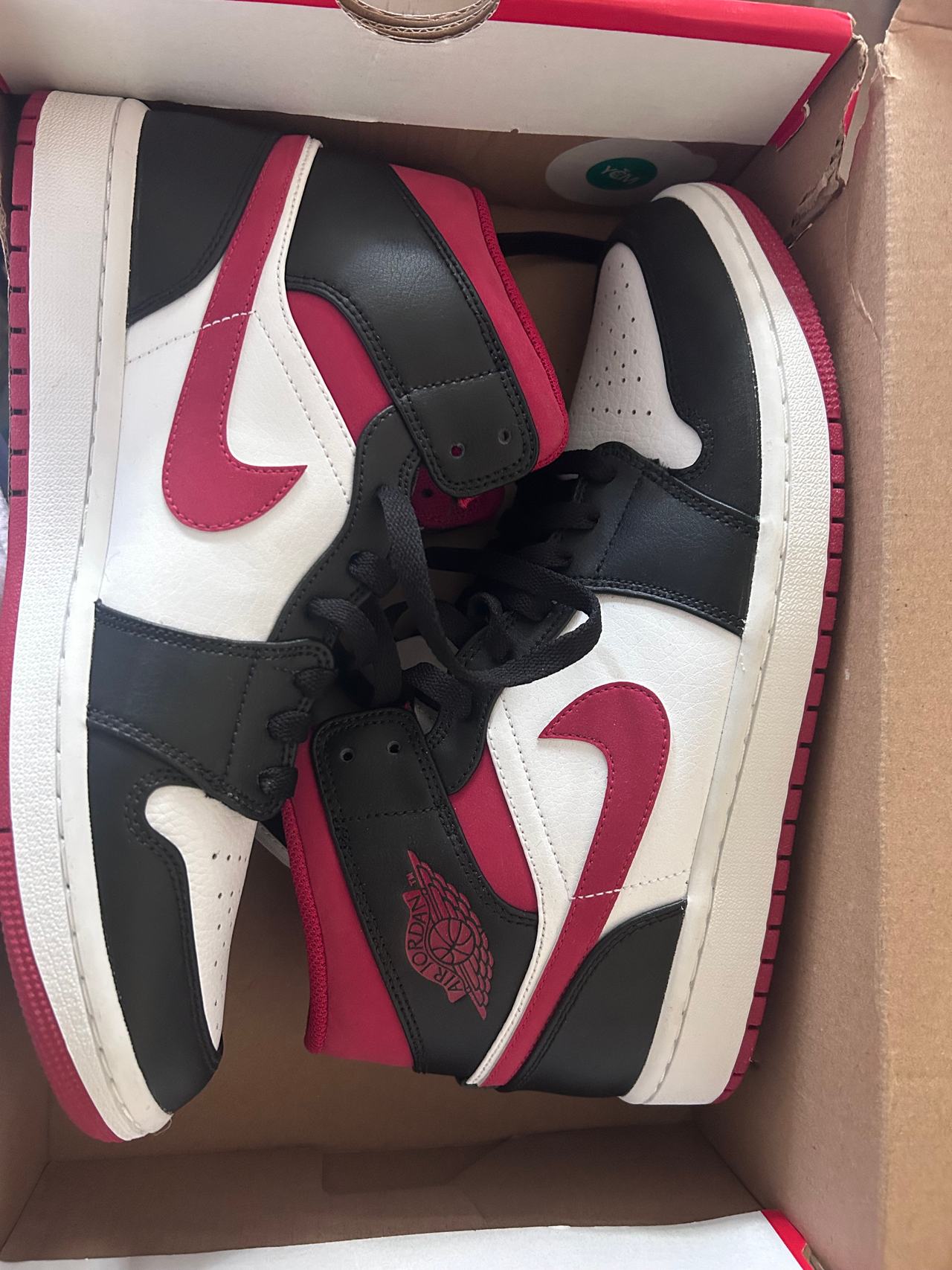 Size 9M Air Jordan 1 Mid Noble Red Gently USED