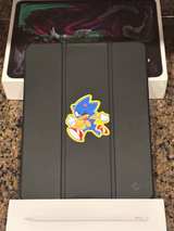 Apple iPad Pro 11-inch (1st Generation, 256GB, Space Gray) with Apple Pencil - Image 2