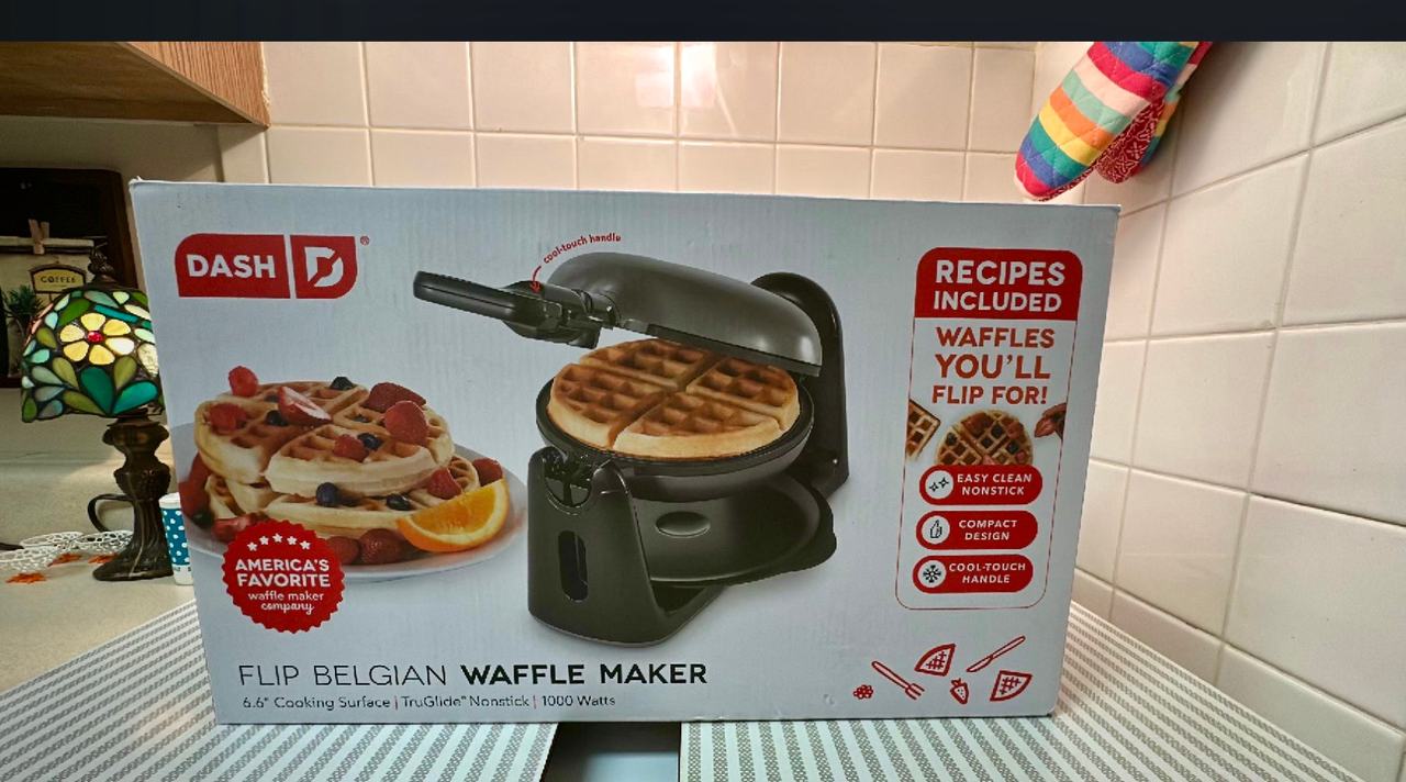 Dash Flip Belgian Waffle Maker