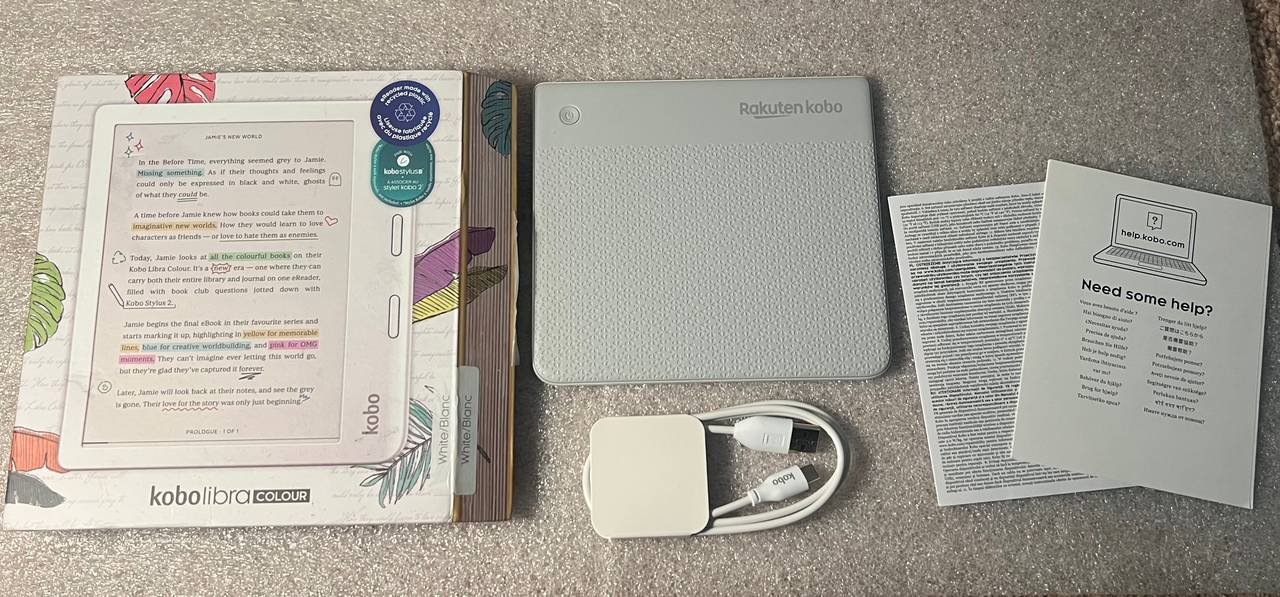 Kobo Libra Colour open box like new works perfectly with charger
