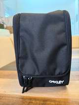 Oakley Bathroom Sink Toiletry Bag - Image 3