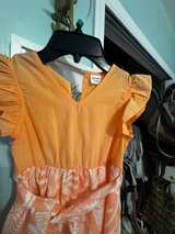 Matching family of five outfits - Image 5
