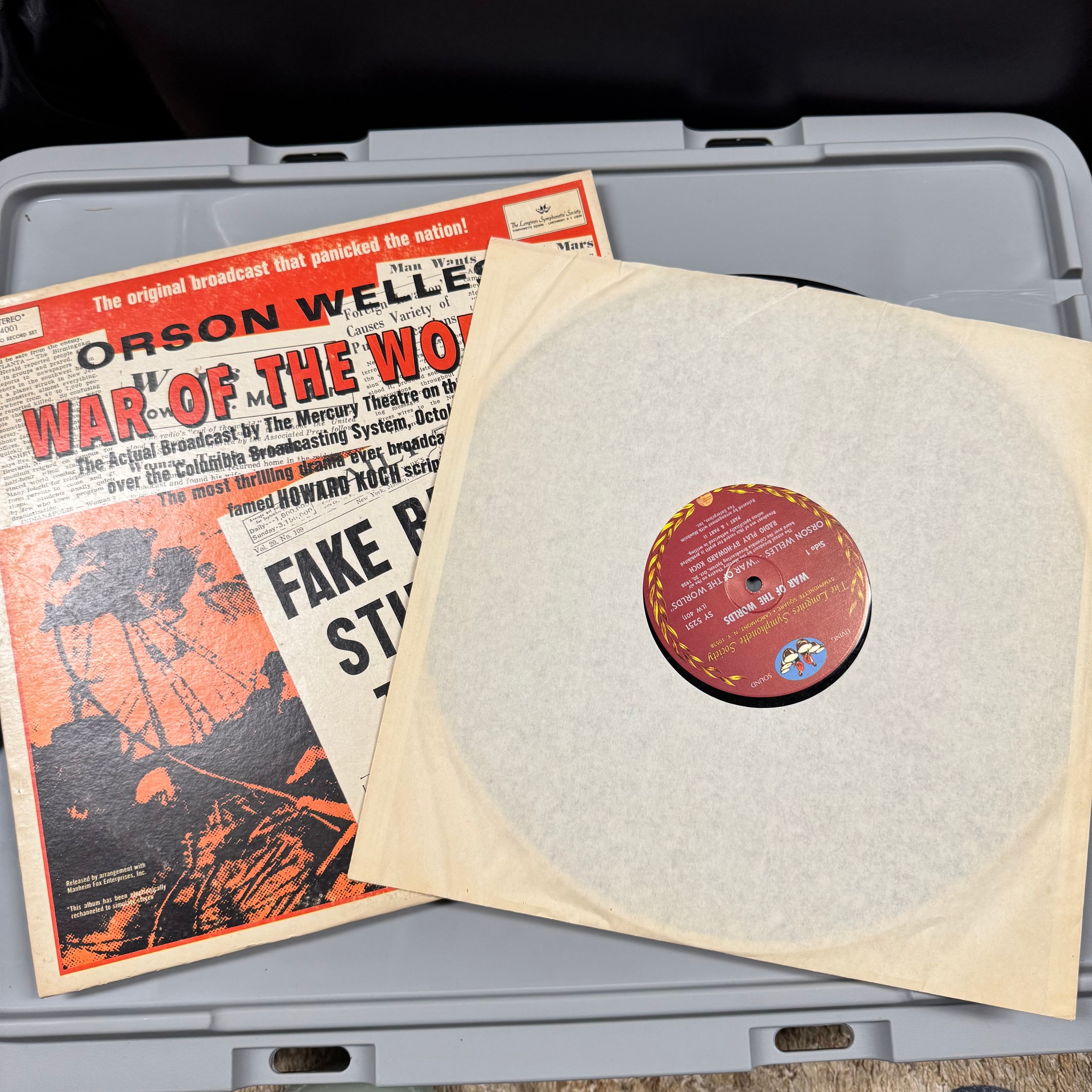 Orson Welles War of the Worlds Vinyl LP - Image 4