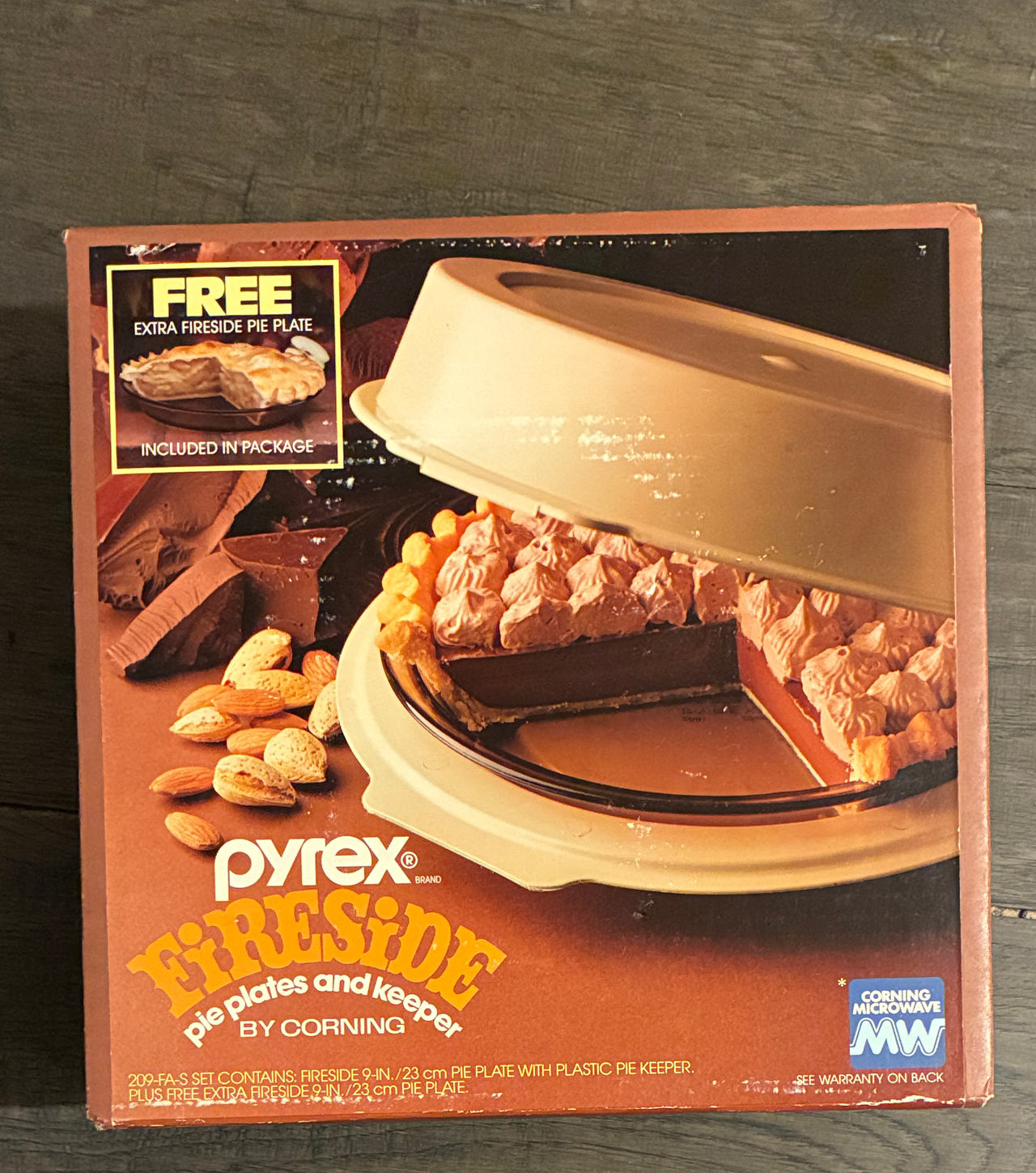 Pyrex Fireside Pie Plates and Keeper Set