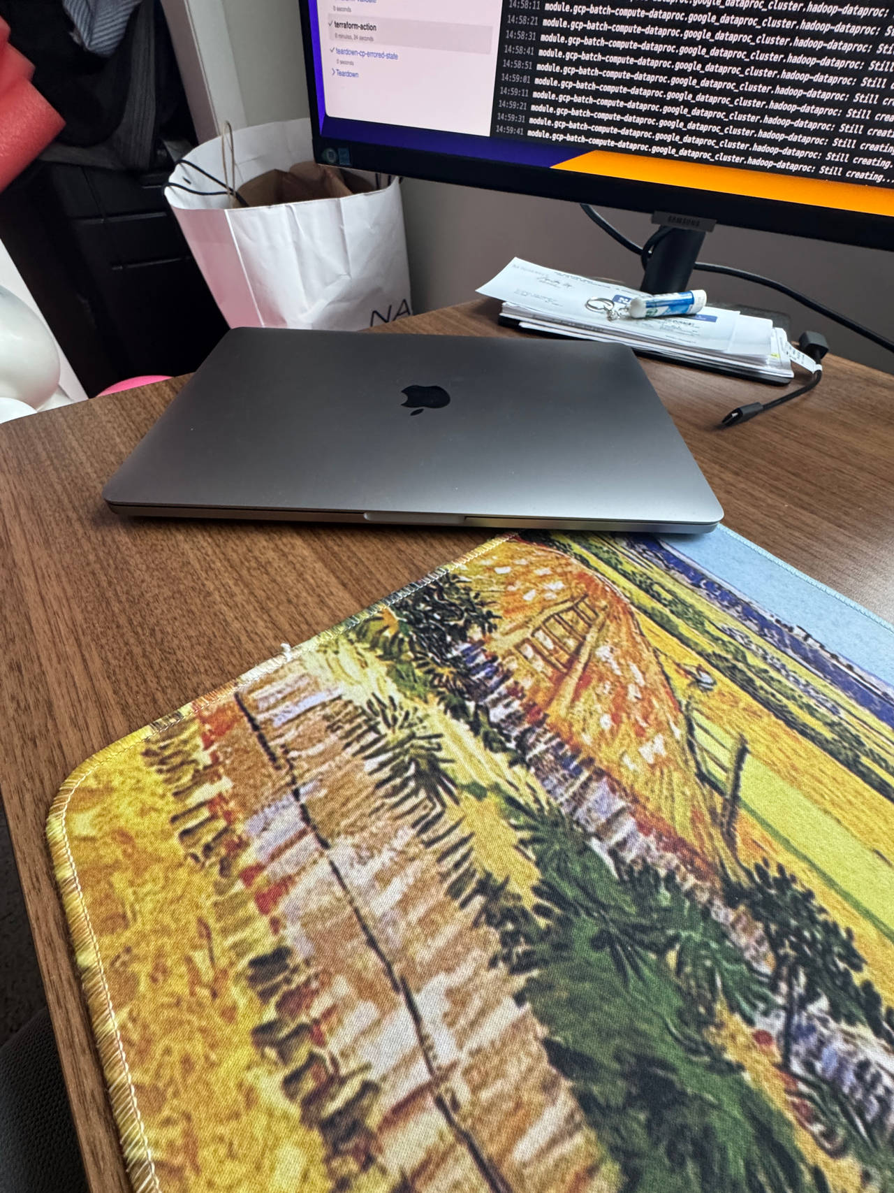 Apple MacBook