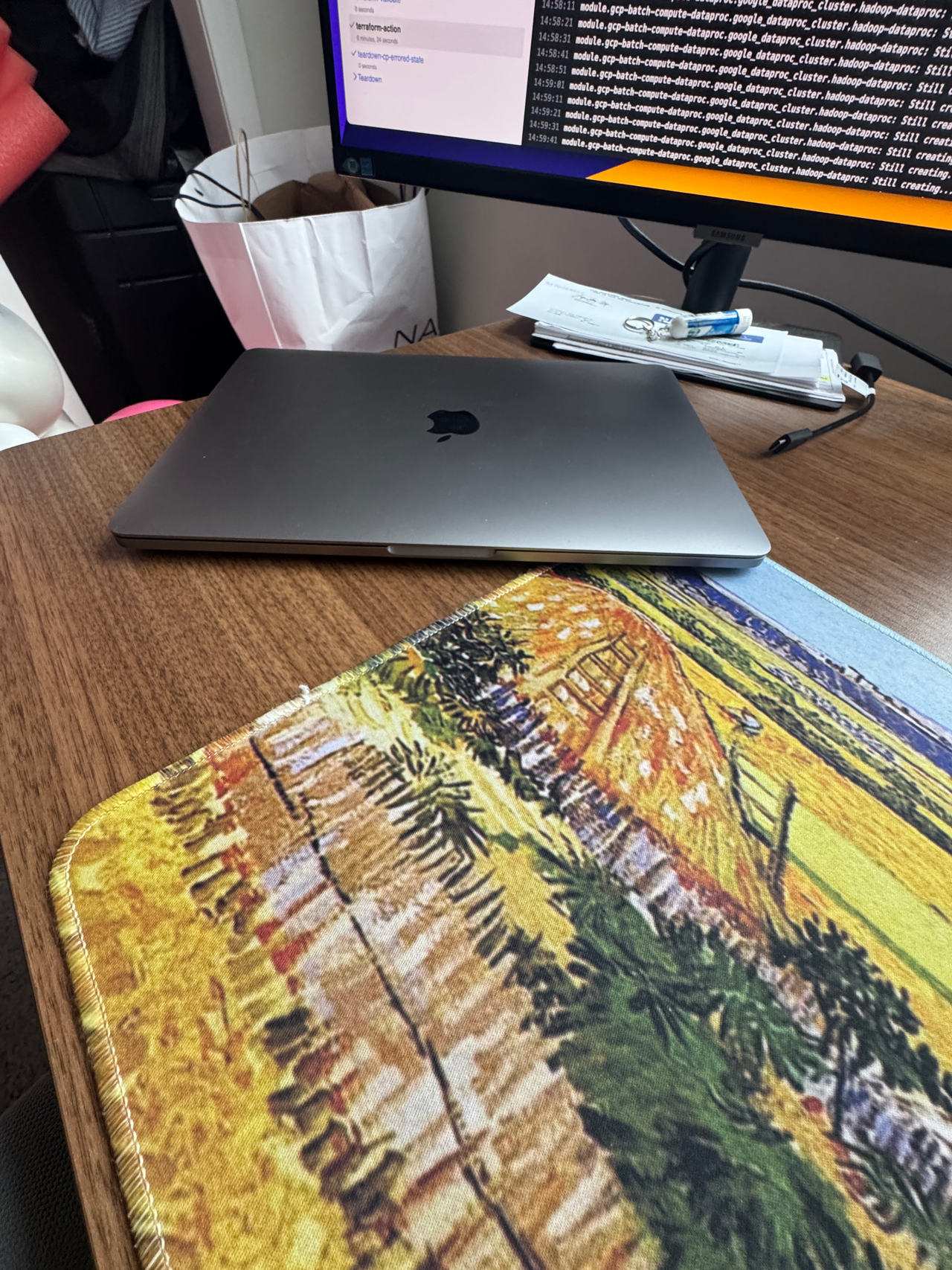 Apple MacBook