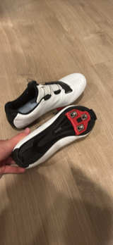 Women’s Size 40 Cycling Shoes - Image 2
