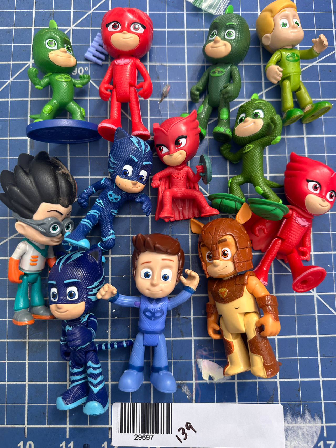 PJ Masks poseable Action Figures bundle w/Armadillo Boy. 139-97