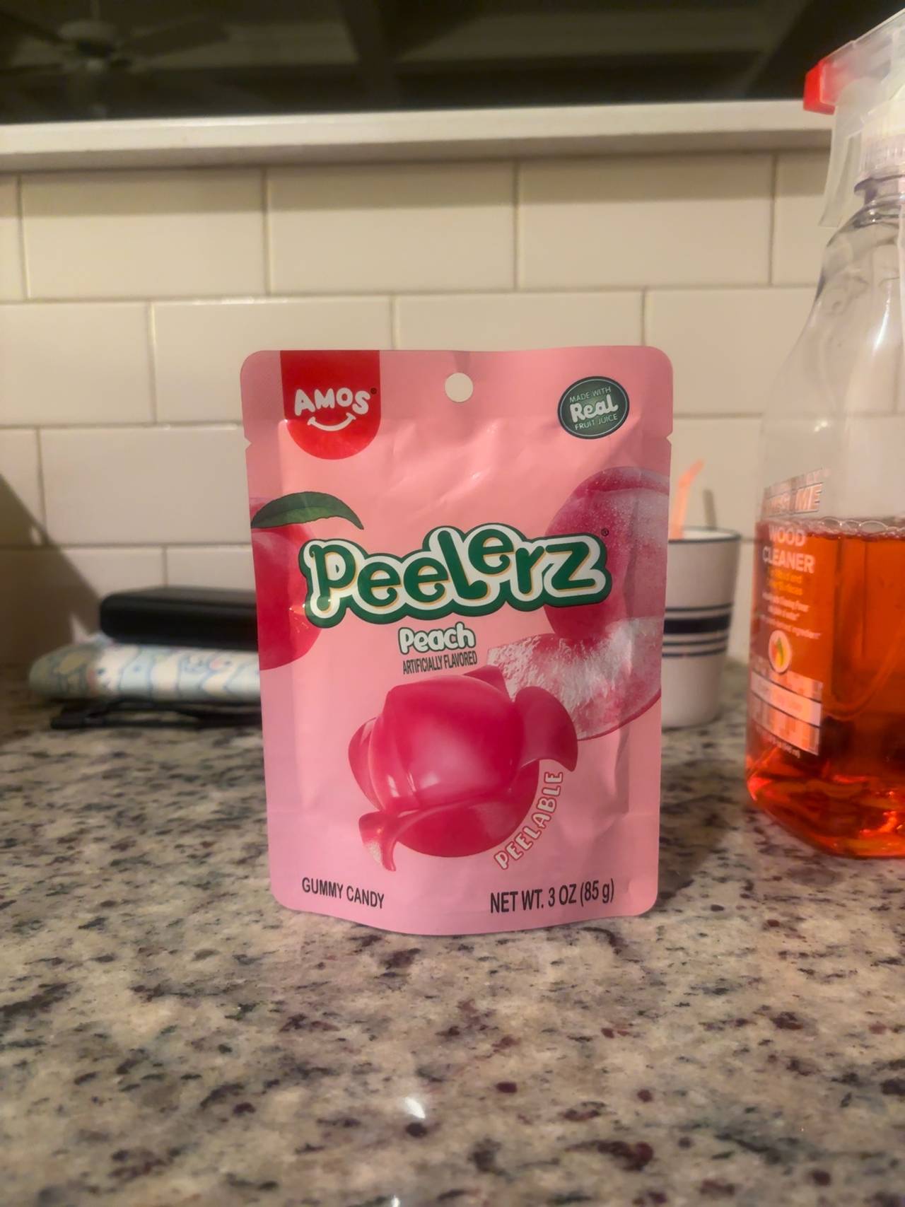 Amos Peelerz Gummy Peach Candy